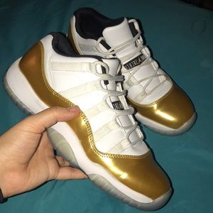Air Jordan 11 Low Closing Ceremonies Size 7